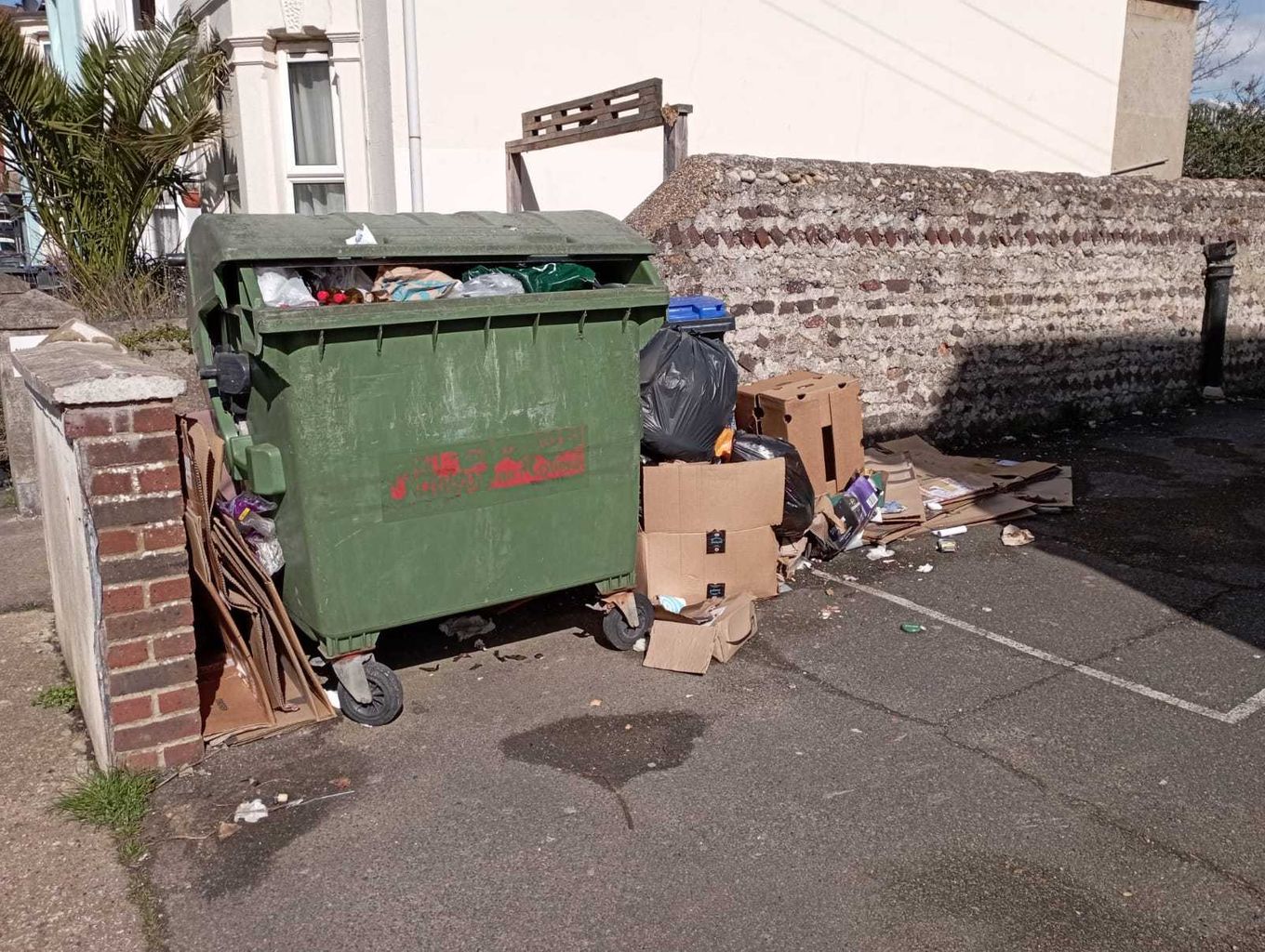 Worthing politicians call for bin strike resolution News Greatest